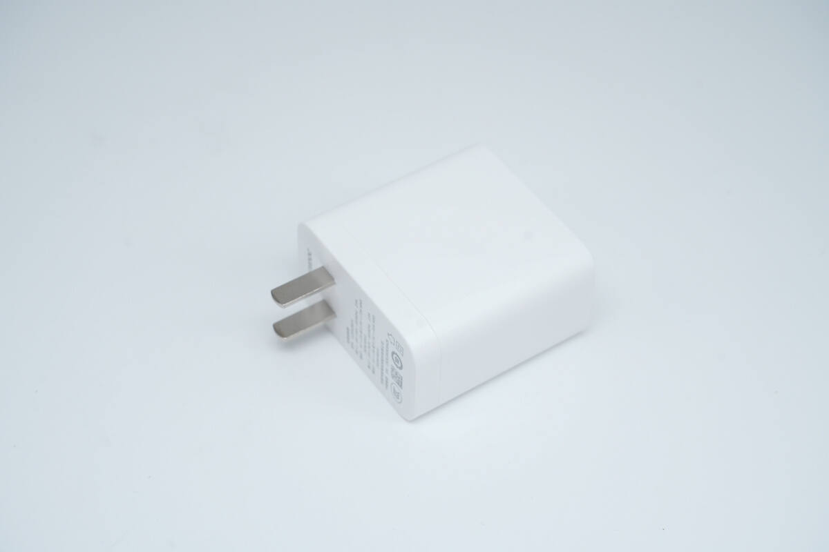 Teardown of OnePlus 100W SuperVOOC GaN Charger (VCBAOBCH)-Chargerlab