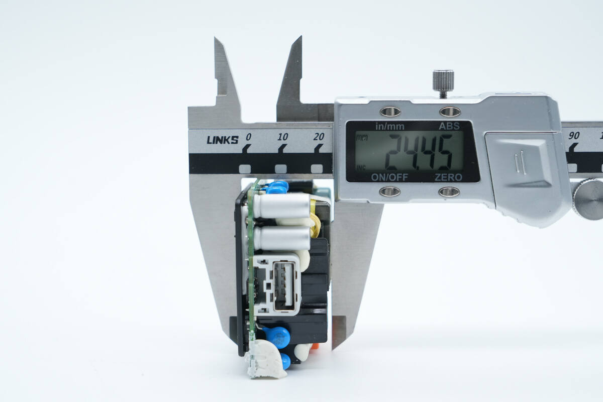 Teardown of OnePlus 100W SuperVOOC GaN Charger (VCBAOBCH)-Chargerlab