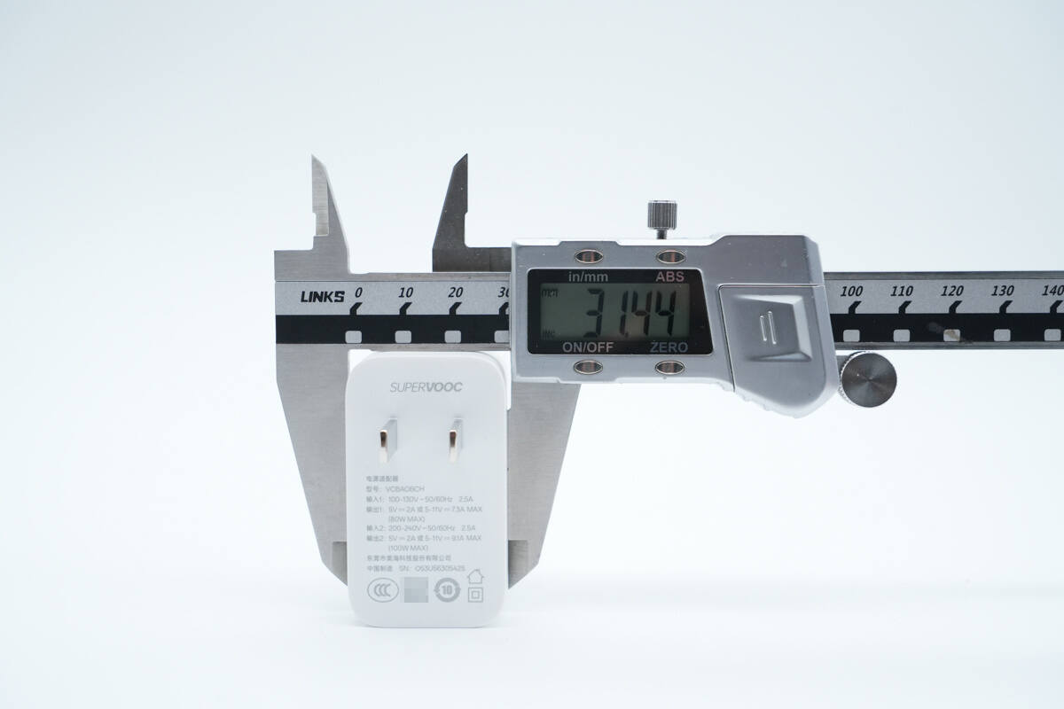 Teardown of OnePlus 100W SuperVOOC GaN Charger (VCBAOBCH)-Chargerlab