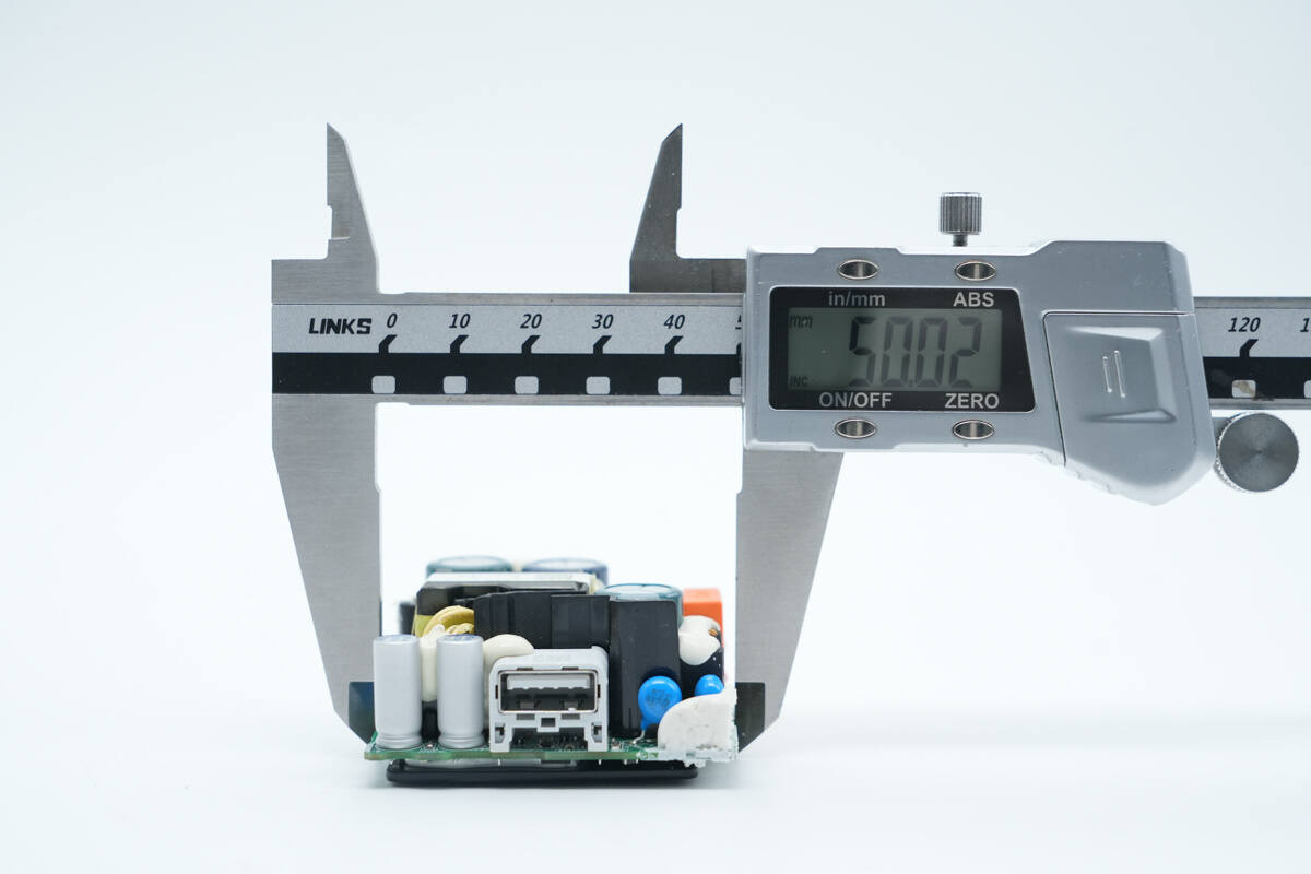 Teardown of OnePlus 100W SuperVOOC GaN Charger (VCBAOBCH)-Chargerlab