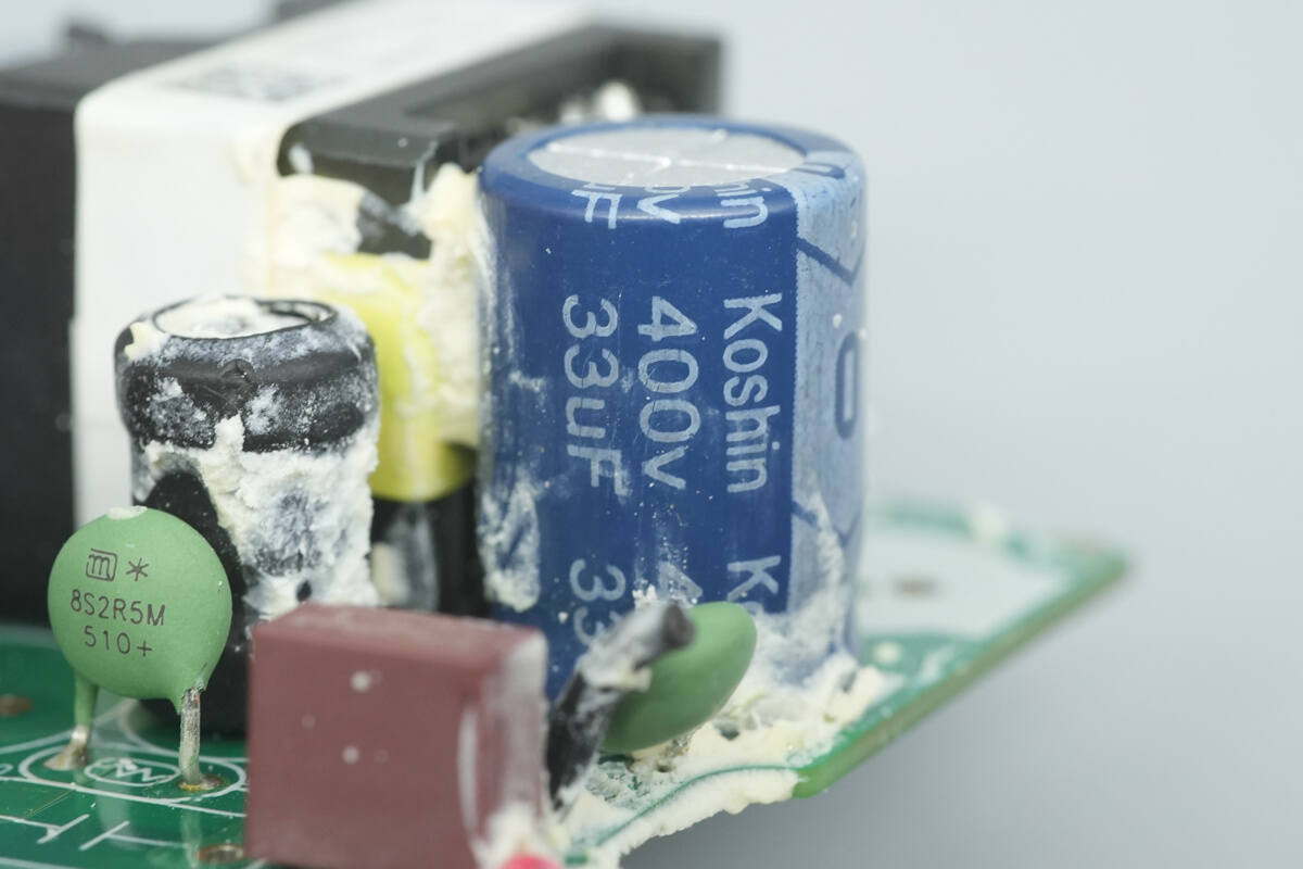 Teardown of OnePlus 100W SuperVOOC GaN Charger (VCBAOBCH)-Chargerlab