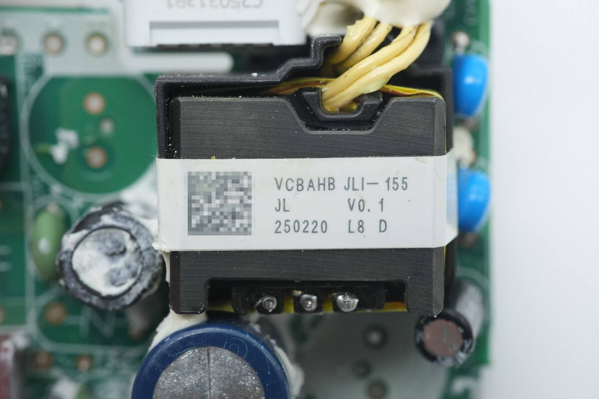 Teardown of OnePlus 100W SuperVOOC GaN Charger (VCBAOBCH)-Chargerlab