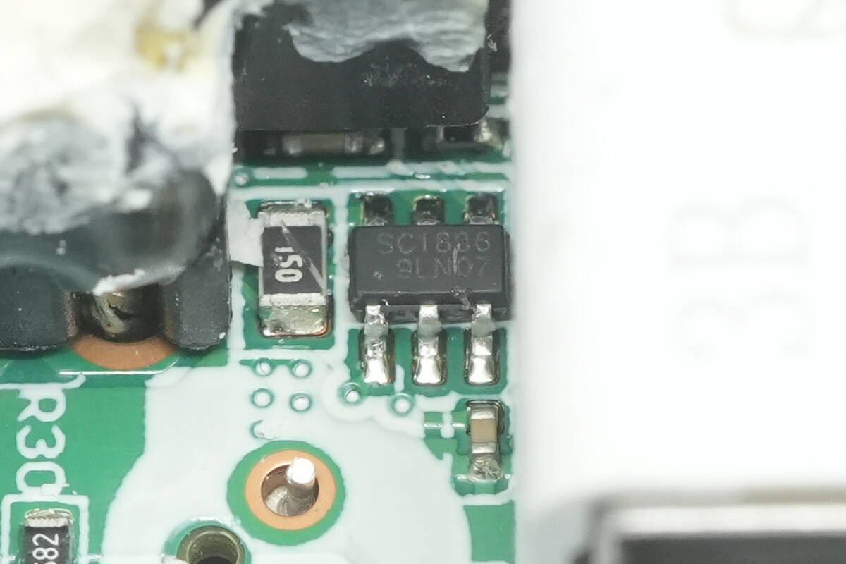 Teardown of OnePlus 100W SuperVOOC GaN Charger (VCBAOBCH)-Chargerlab