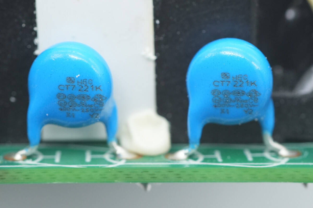 Teardown of OnePlus 100W SuperVOOC GaN Charger (VCBAOBCH)-Chargerlab