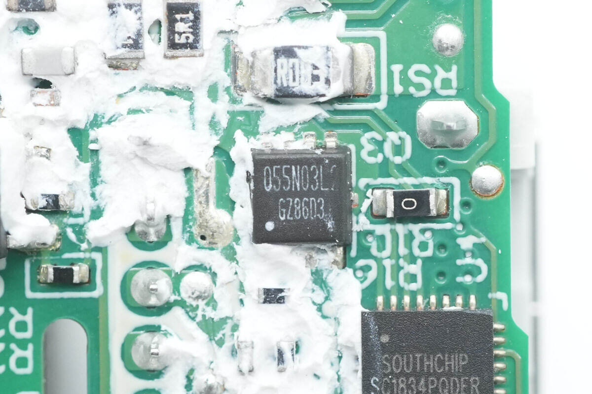 Teardown of OnePlus 100W SuperVOOC GaN Charger (VCBAOBCH)-Chargerlab