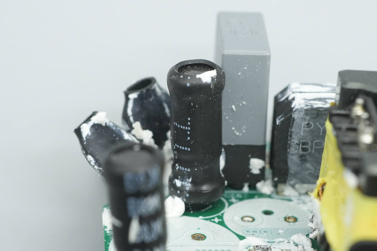 Teardown of OPPO 120W SuperVOOC GaN Charger (OSABBCBBAC)-Chargerlab