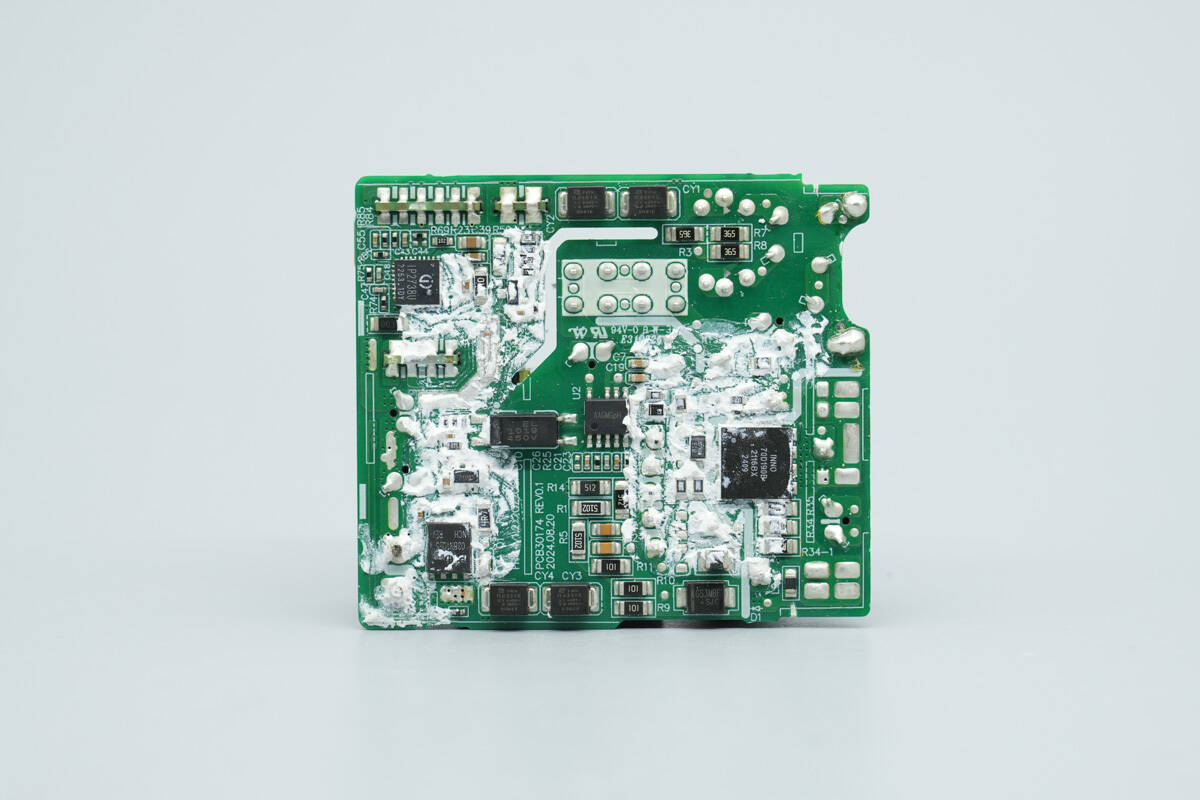 Teardown of OPPO 120W SuperVOOC GaN Charger (OSABBCBBAC)-Chargerlab