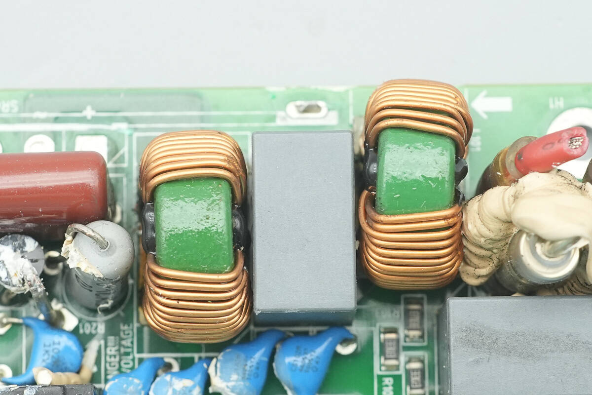 Teardown of VMAX AC Power Supply (VT450AB220A)-Chargerlab