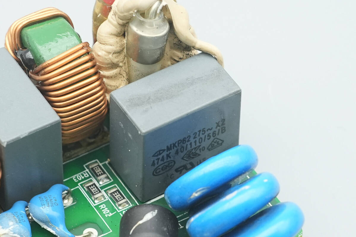 Teardown of VMAX AC Power Supply (VT450AB220A)-Chargerlab