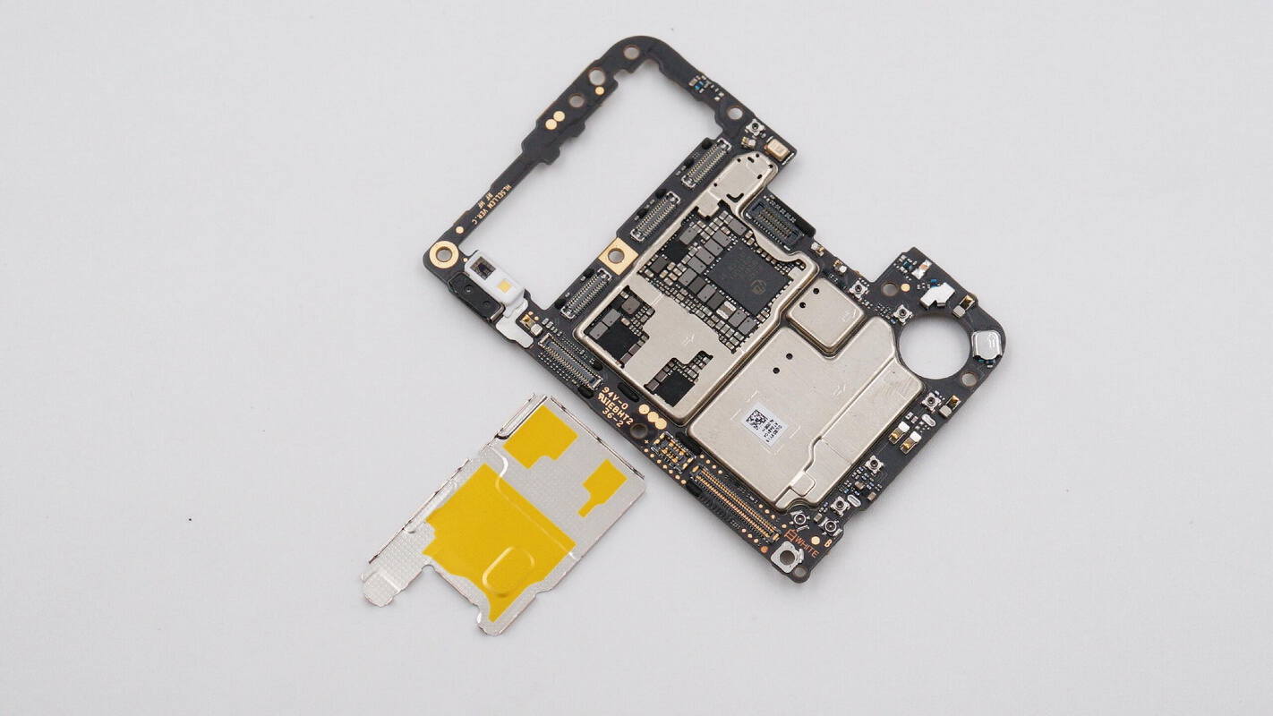 Teardown of Huawei P30-Chargerlab