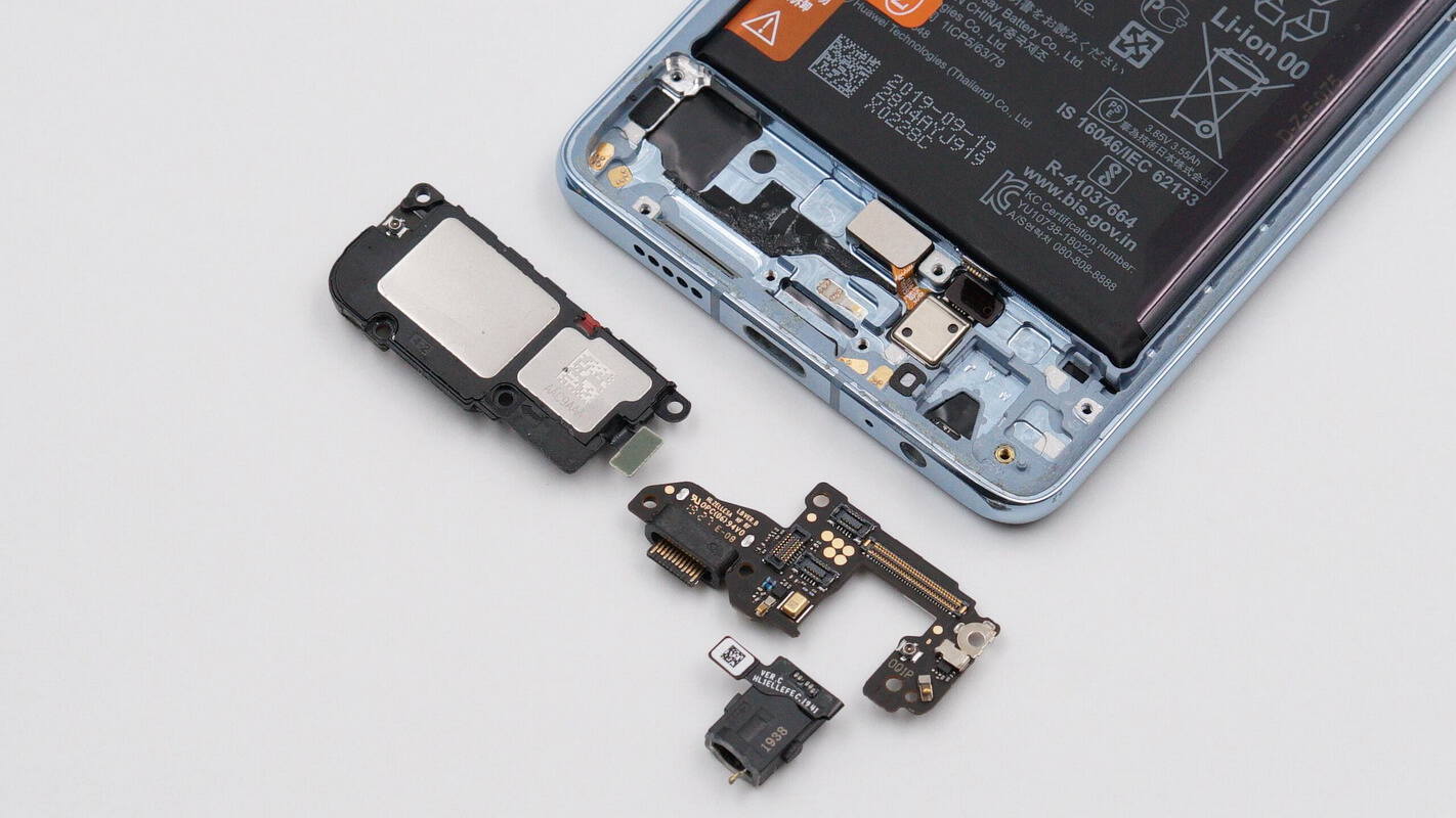 Teardown of Huawei P30-Chargerlab