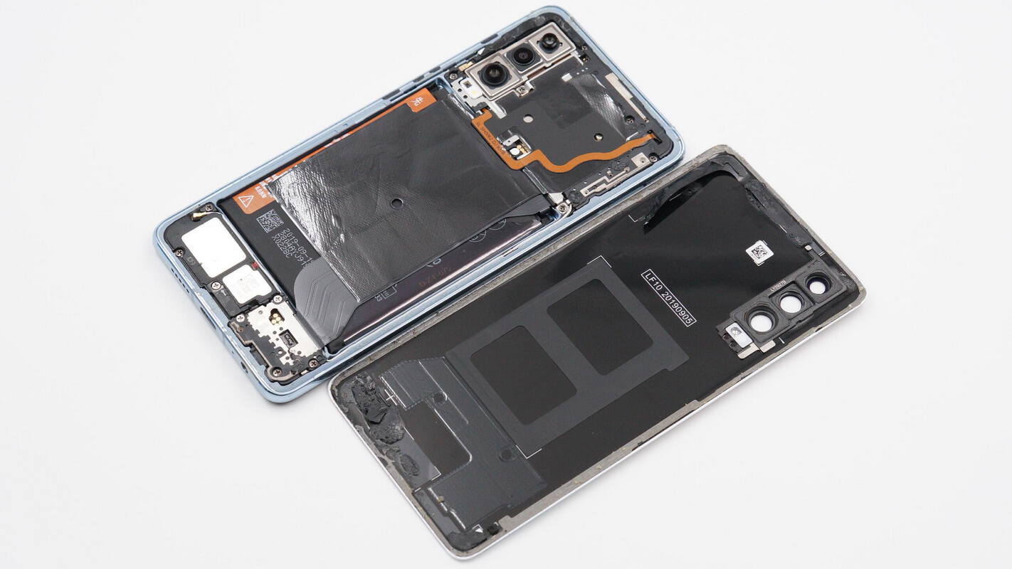 Teardown of Huawei P30-Chargerlab
