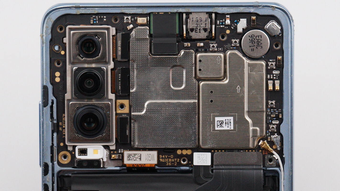 Teardown of Huawei P30-Chargerlab