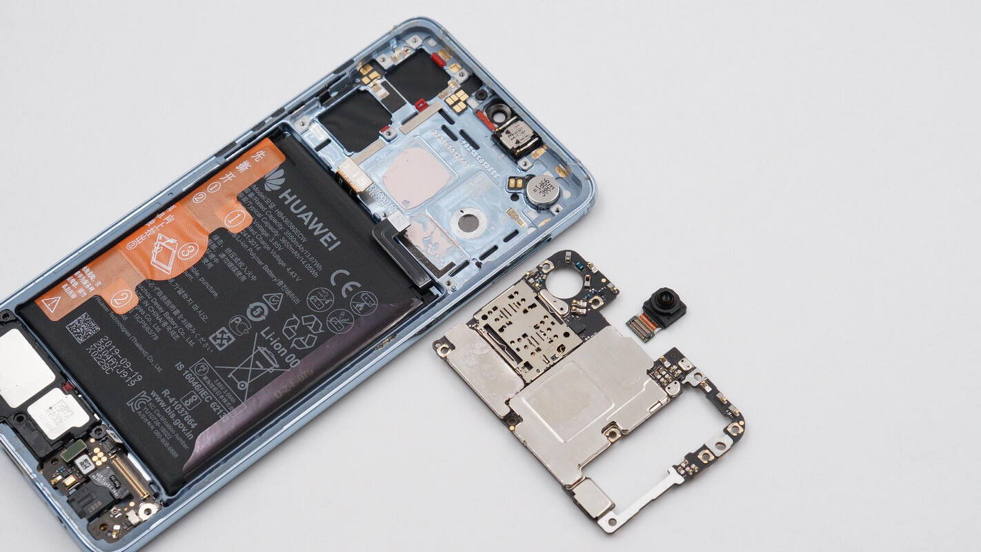 Teardown of Huawei P30-Chargerlab