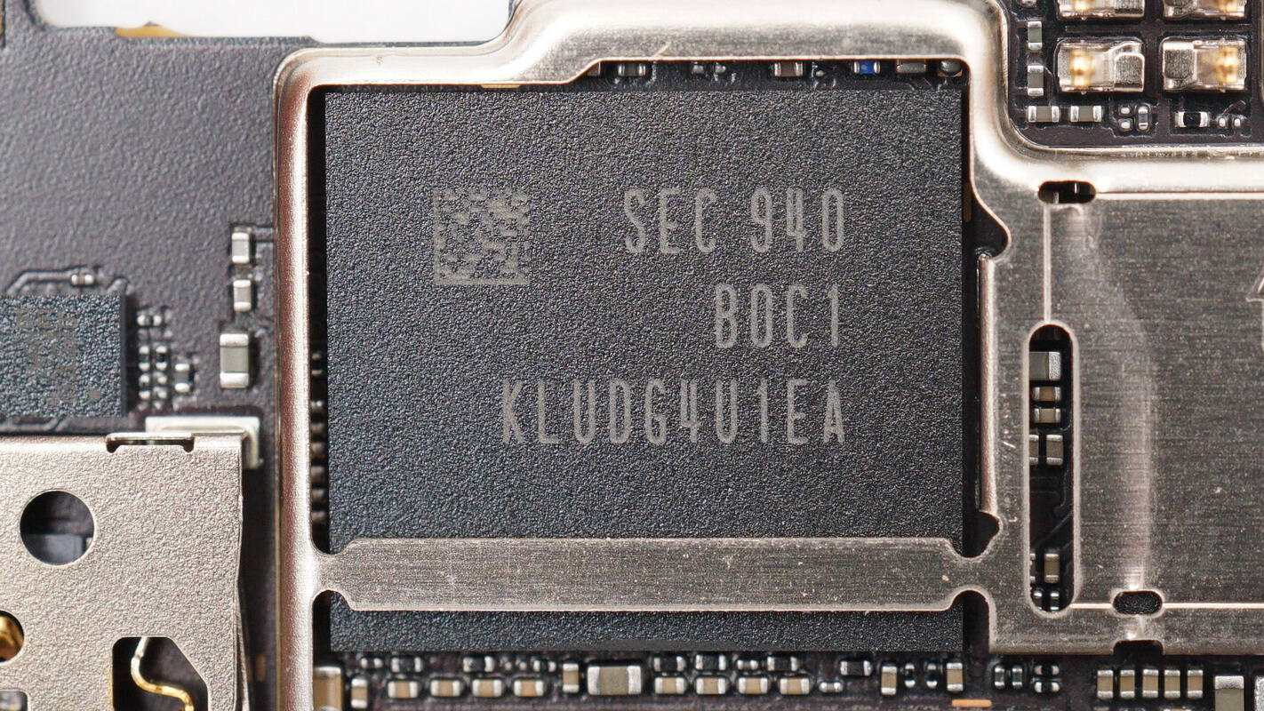 Teardown of Huawei P30-Chargerlab