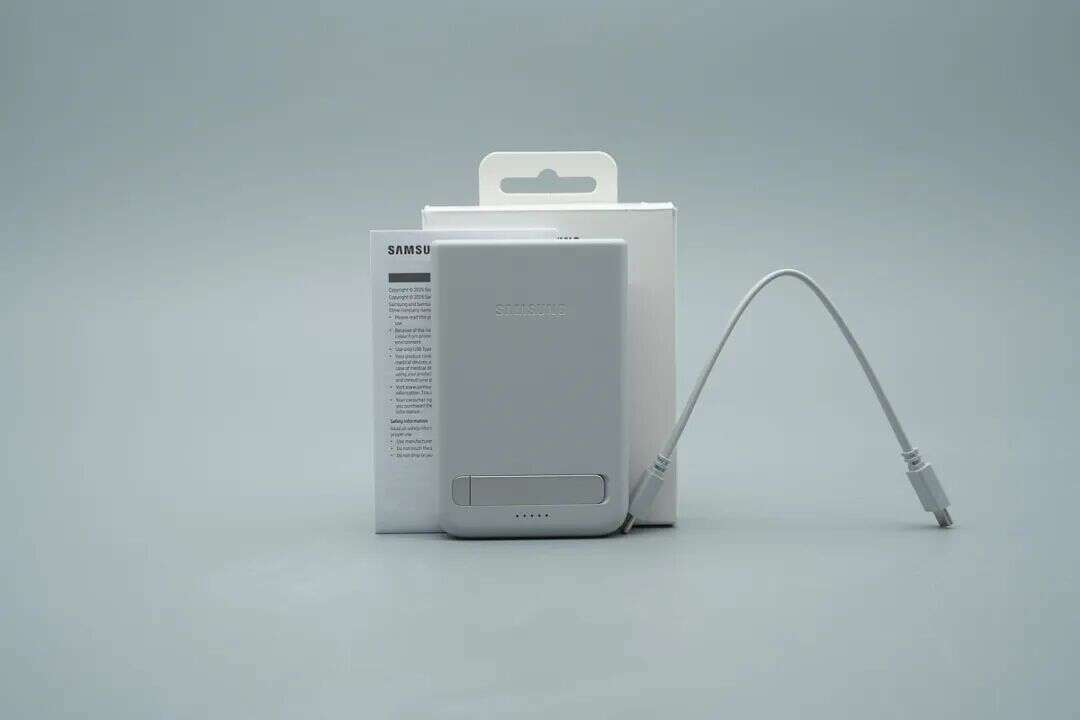 Teardown of Samsung 5000mAh Qi2 Magnetic Wireless Power Bank (EB-U2500)-Chargerlab