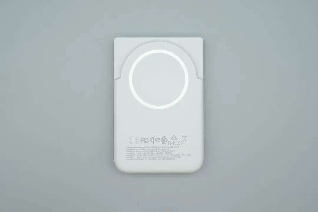 Teardown of Samsung 5000mAh Qi2 Magnetic Wireless Power Bank (EB-U2500)-Chargerlab