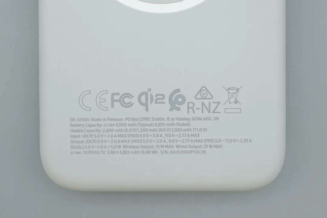 Teardown of Samsung 5000mAh Qi2 Magnetic Wireless Power Bank (EB-U2500)-Chargerlab