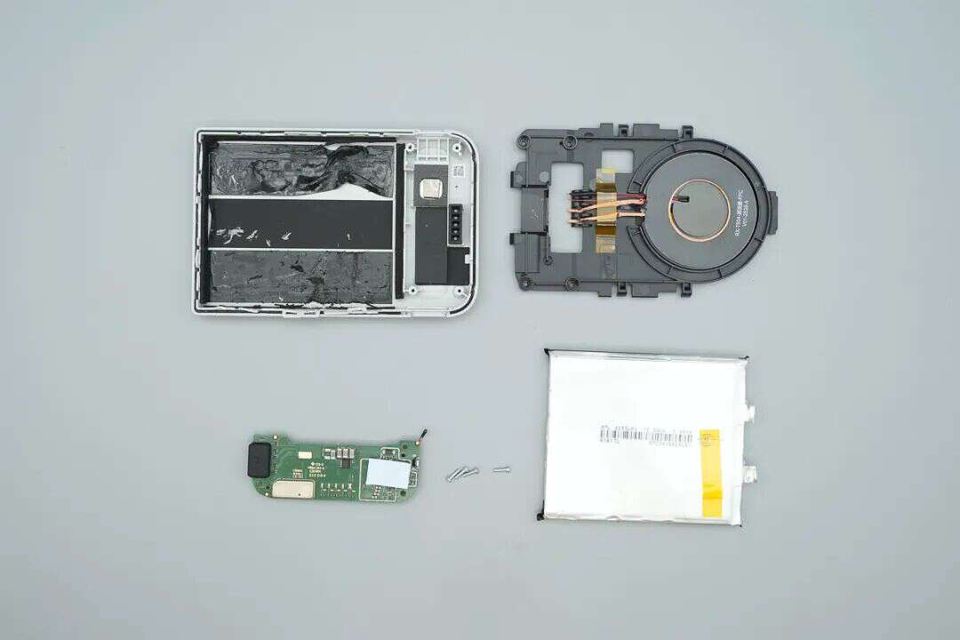 Teardown of Samsung 5000mAh Qi2 Magnetic Wireless Power Bank (EB-U2500)-Chargerlab