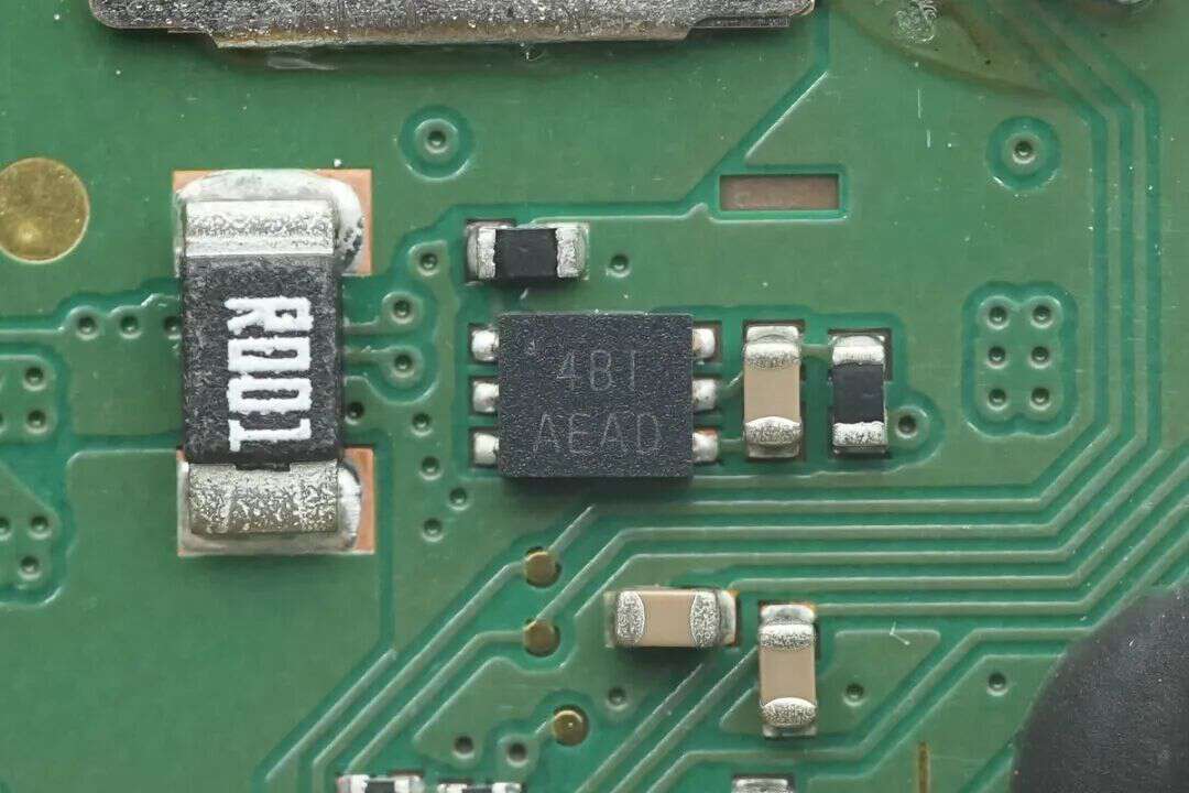 Teardown of Samsung 5000mAh Qi2 Magnetic Wireless Power Bank (EB-U2500)-Chargerlab