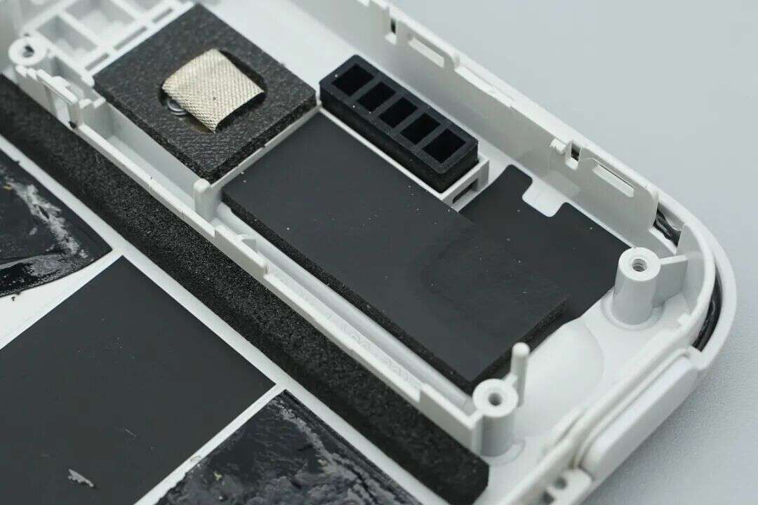 Teardown of Samsung 5000mAh Qi2 Magnetic Wireless Power Bank (EB-U2500)-Chargerlab