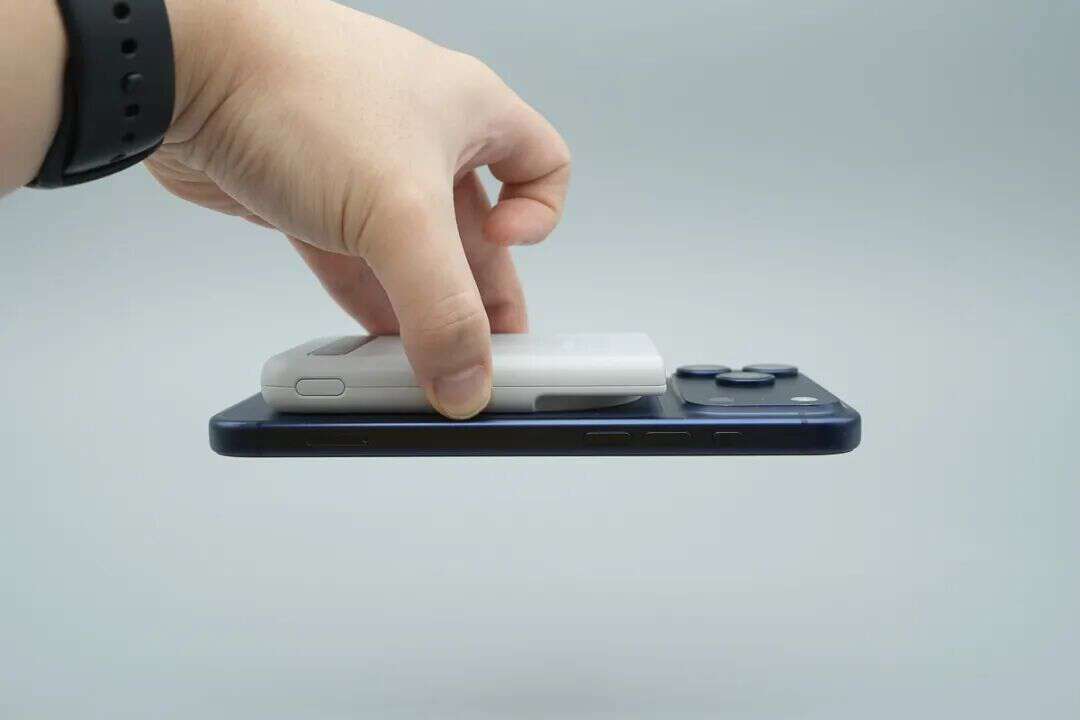 Teardown of Samsung 5000mAh Qi2 Magnetic Wireless Power Bank (EB-U2500)-Chargerlab