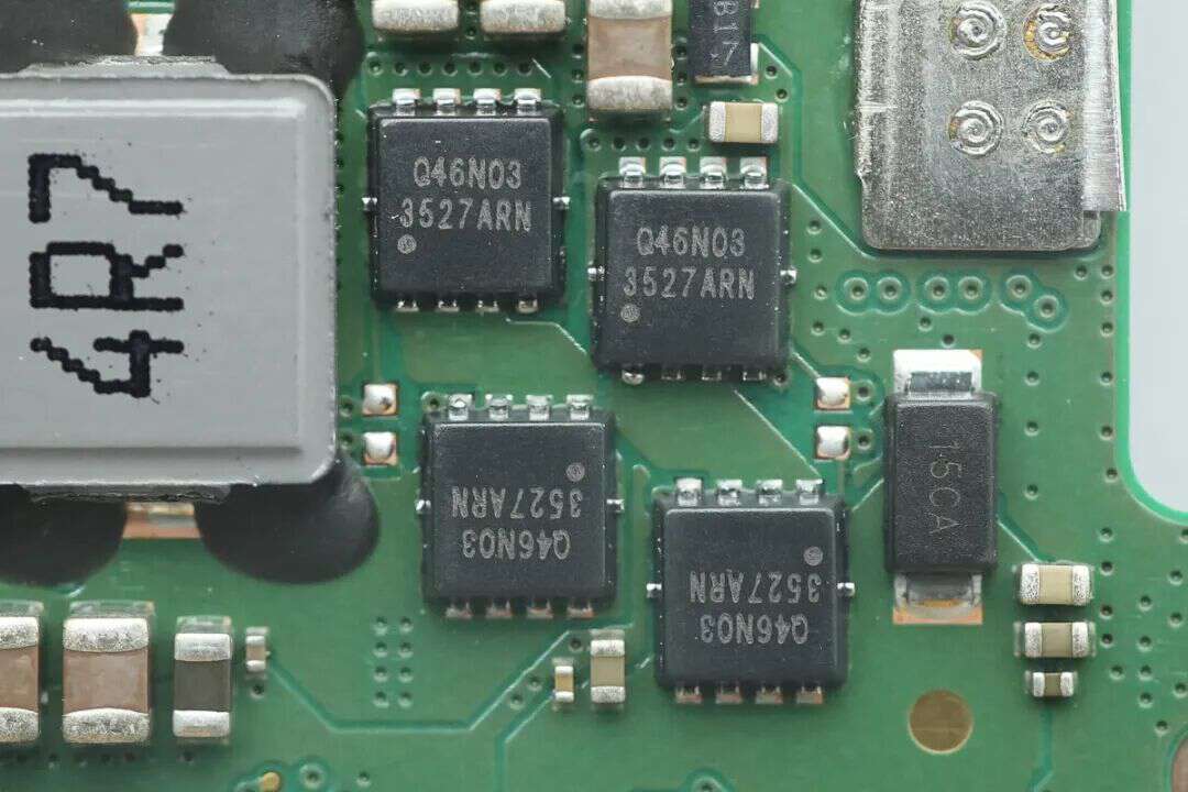 Teardown of Samsung 5000mAh Qi2 Magnetic Wireless Power Bank (EB-U2500)-Chargerlab