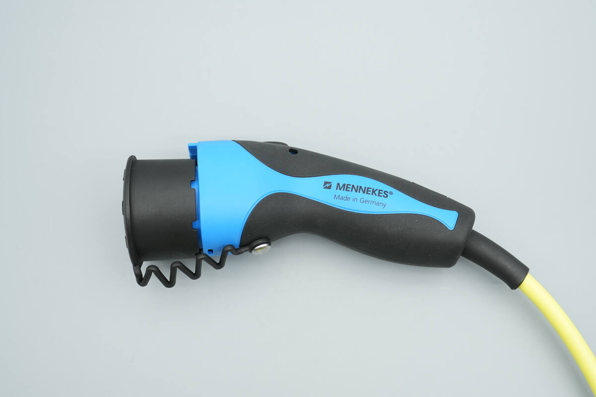 Teardown of MENNEKES EV Charging Cable (35305220027)-Chargerlab
