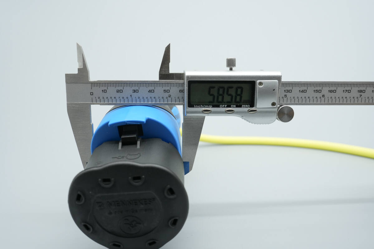 Teardown of MENNEKES EV Charging Cable (35305220027)-Chargerlab