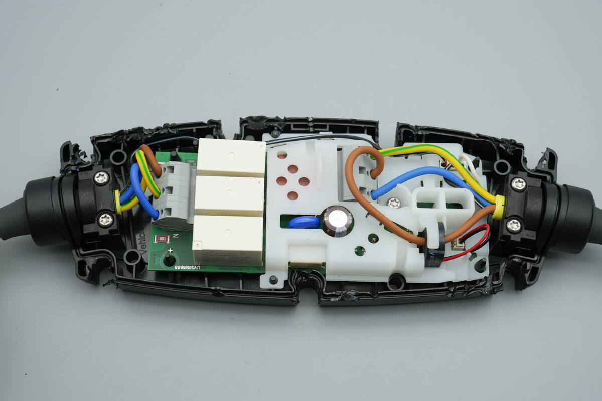 Teardown of MENNEKES EV Charging Cable (35305220027)-Chargerlab