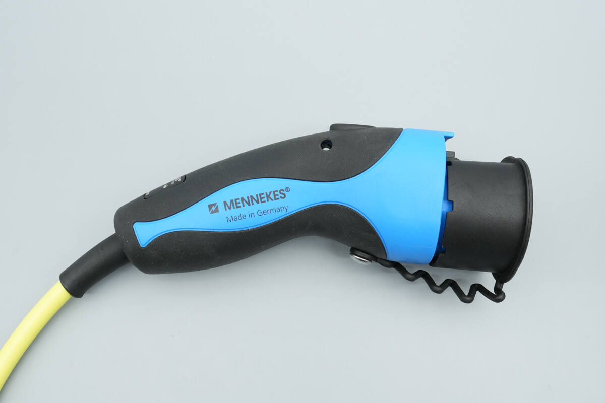 Teardown of MENNEKES EV Charging Cable (35305220027)-Chargerlab