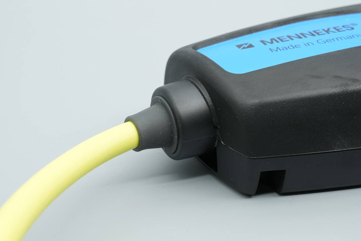 Teardown of MENNEKES EV Charging Cable (35305220027)-Chargerlab
