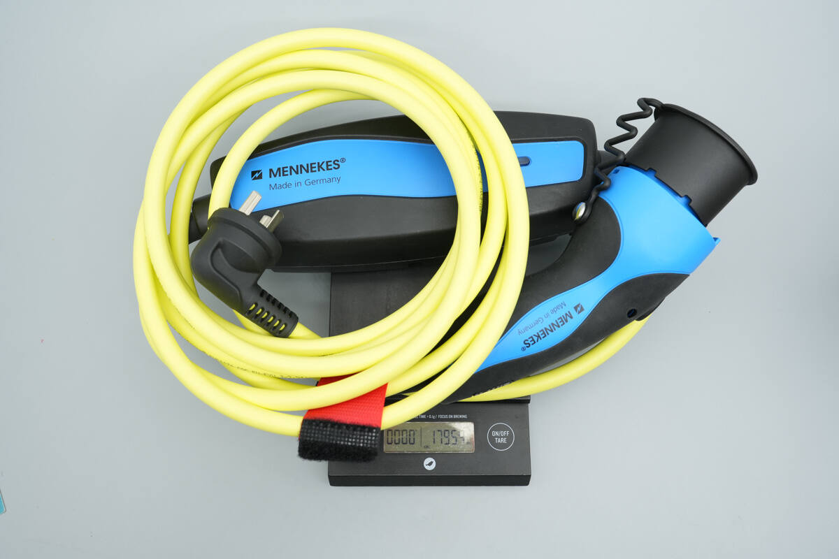 Teardown of MENNEKES EV Charging Cable (35305220027)-Chargerlab