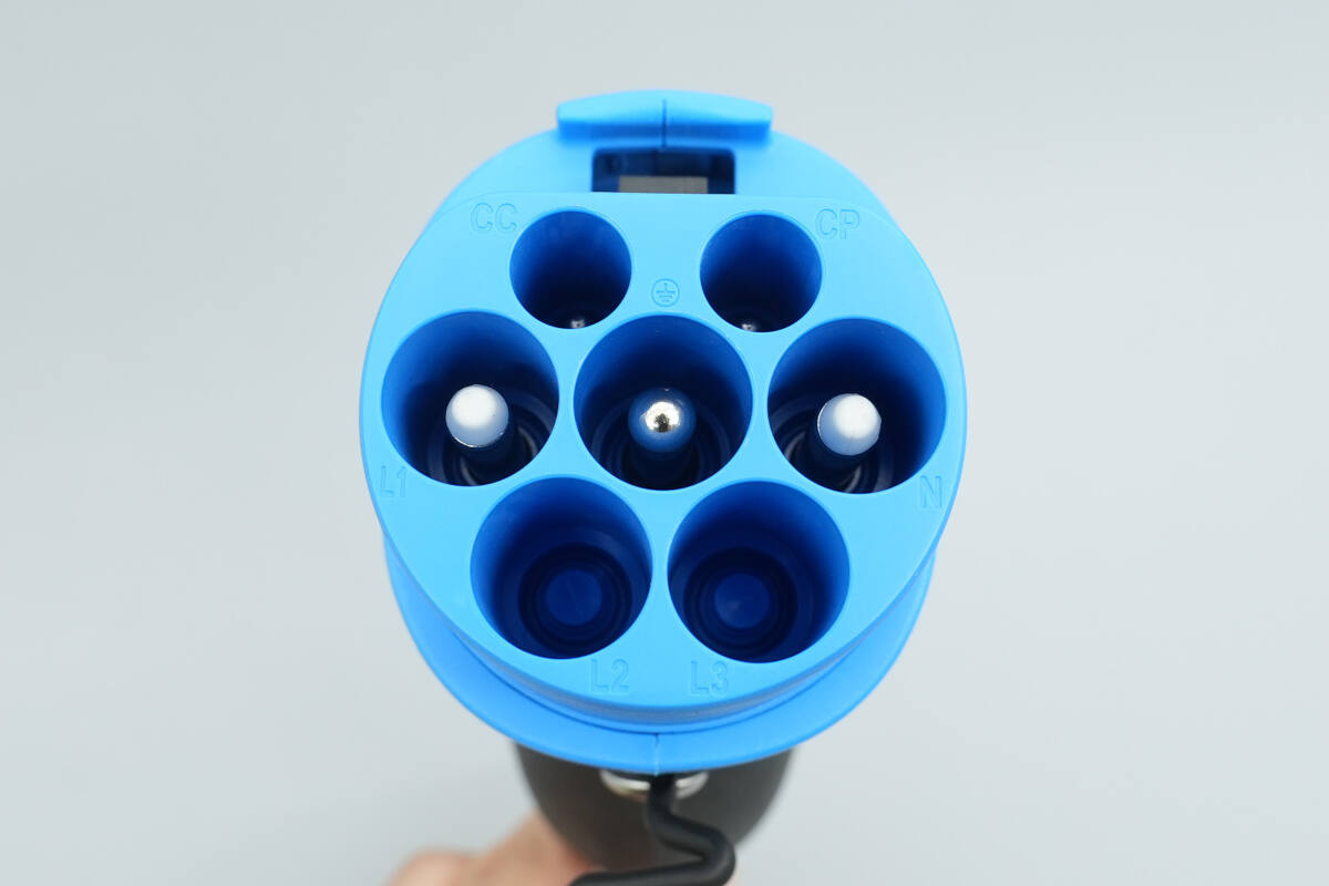 Teardown of MENNEKES EV Charging Cable (35305220027)-Chargerlab