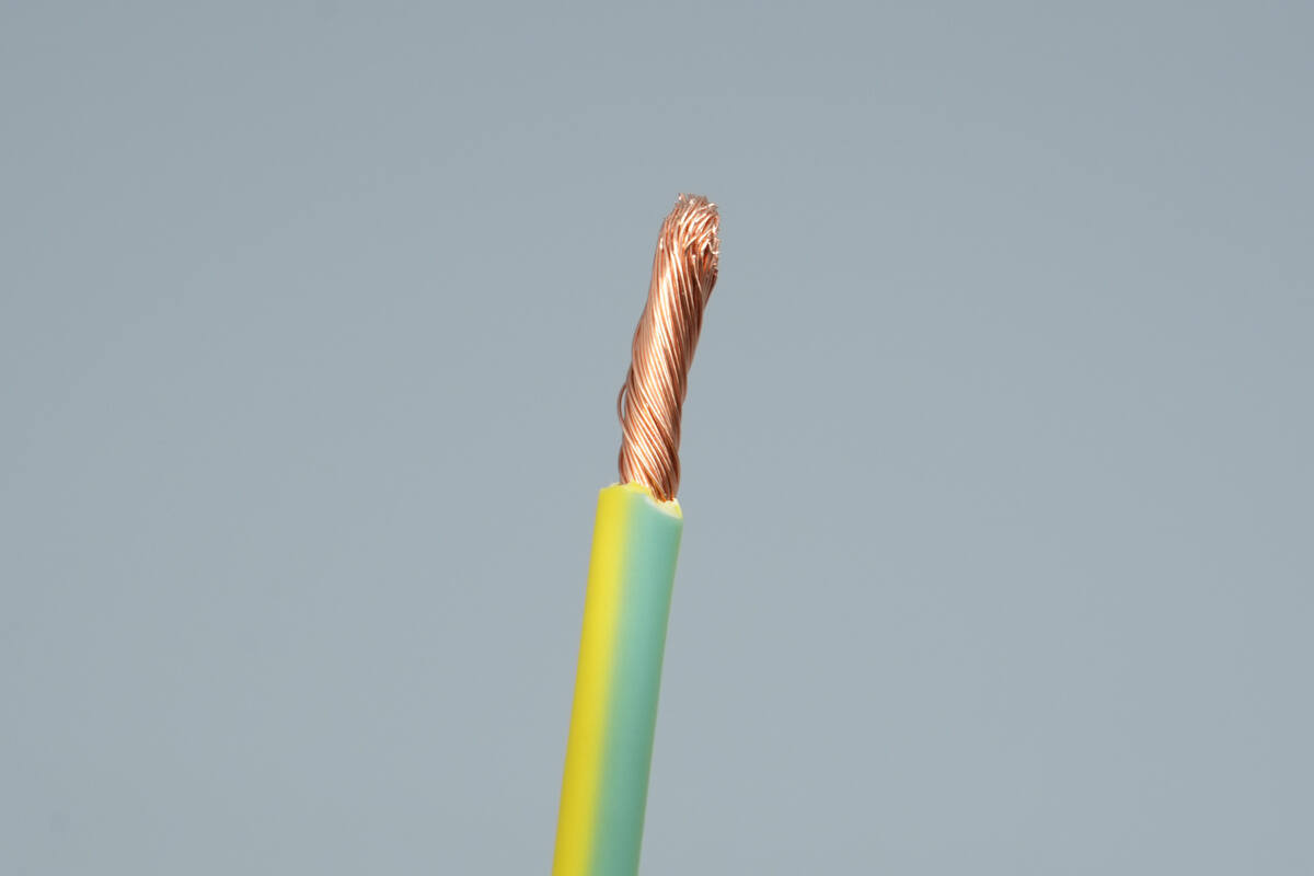 Teardown of Lotus Three-Phase AC Charger Extension Cord-Chargerlab