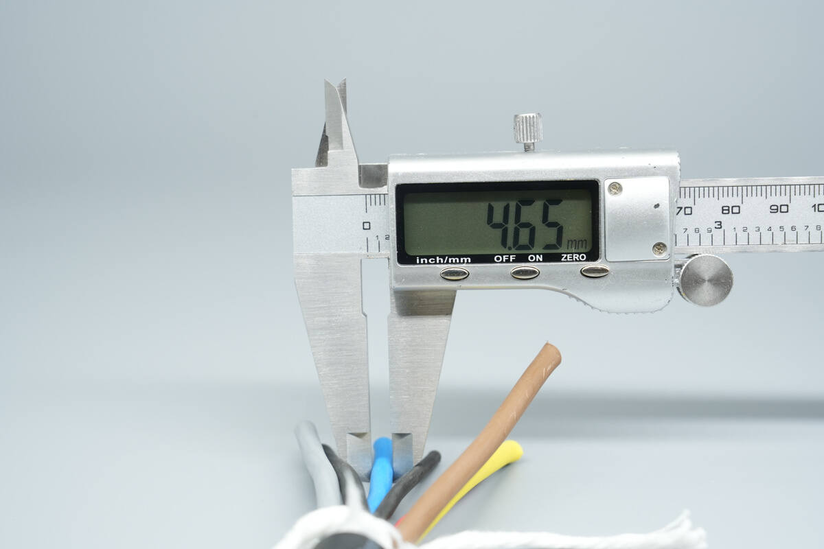 Teardown of Lotus Three-Phase AC Charger Extension Cord-Chargerlab