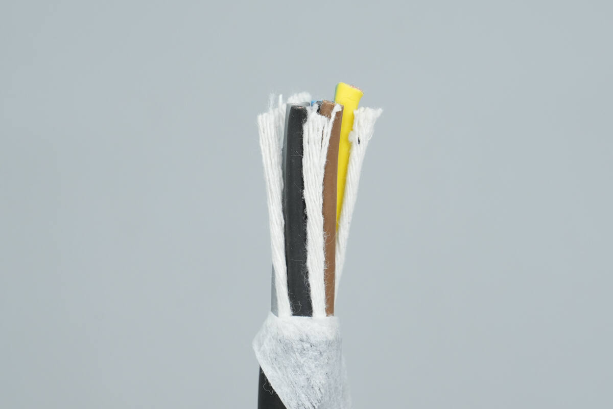 Teardown of Lotus Three-Phase AC Charger Extension Cord-Chargerlab