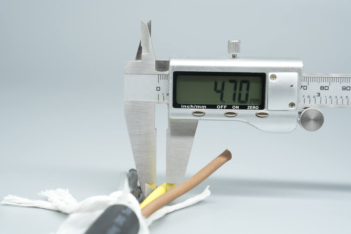 Teardown of Lotus Three-Phase AC Charger Extension Cord-Chargerlab