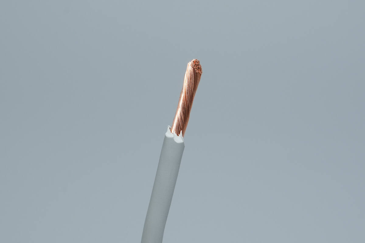 Teardown of Lotus Three-Phase AC Charger Extension Cord-Chargerlab