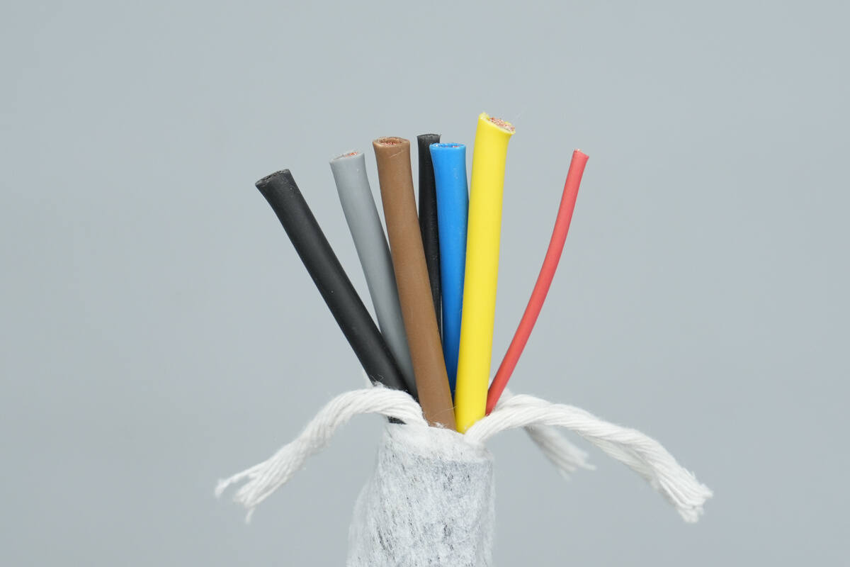 Teardown of Lotus Three-Phase AC Charger Extension Cord-Chargerlab