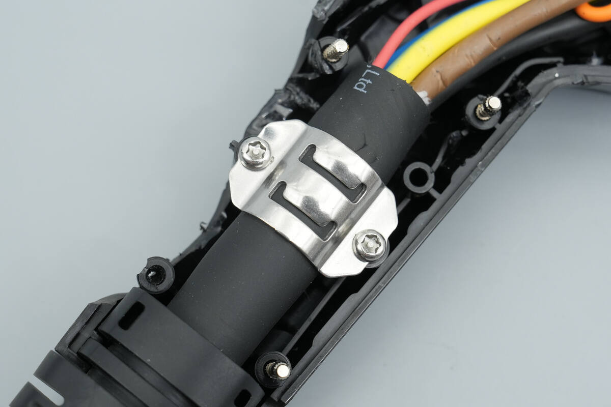 Teardown of Lotus Three-Phase AC Charger Extension Cord-Chargerlab