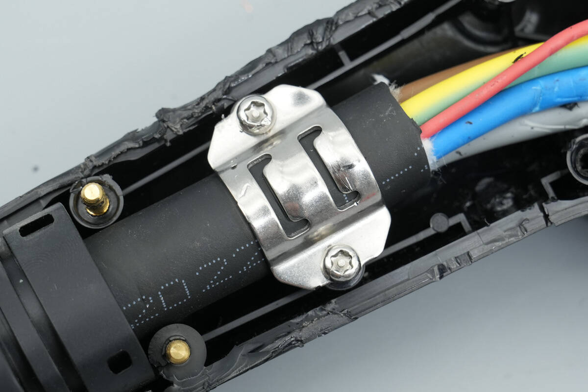 Teardown of Lotus Three-Phase AC Charger Extension Cord-Chargerlab