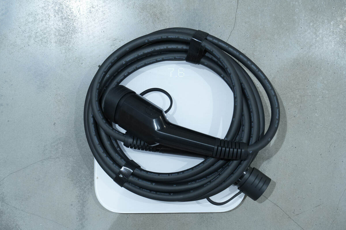 Teardown of Lotus Three-Phase AC Charger Extension Cord-Chargerlab
