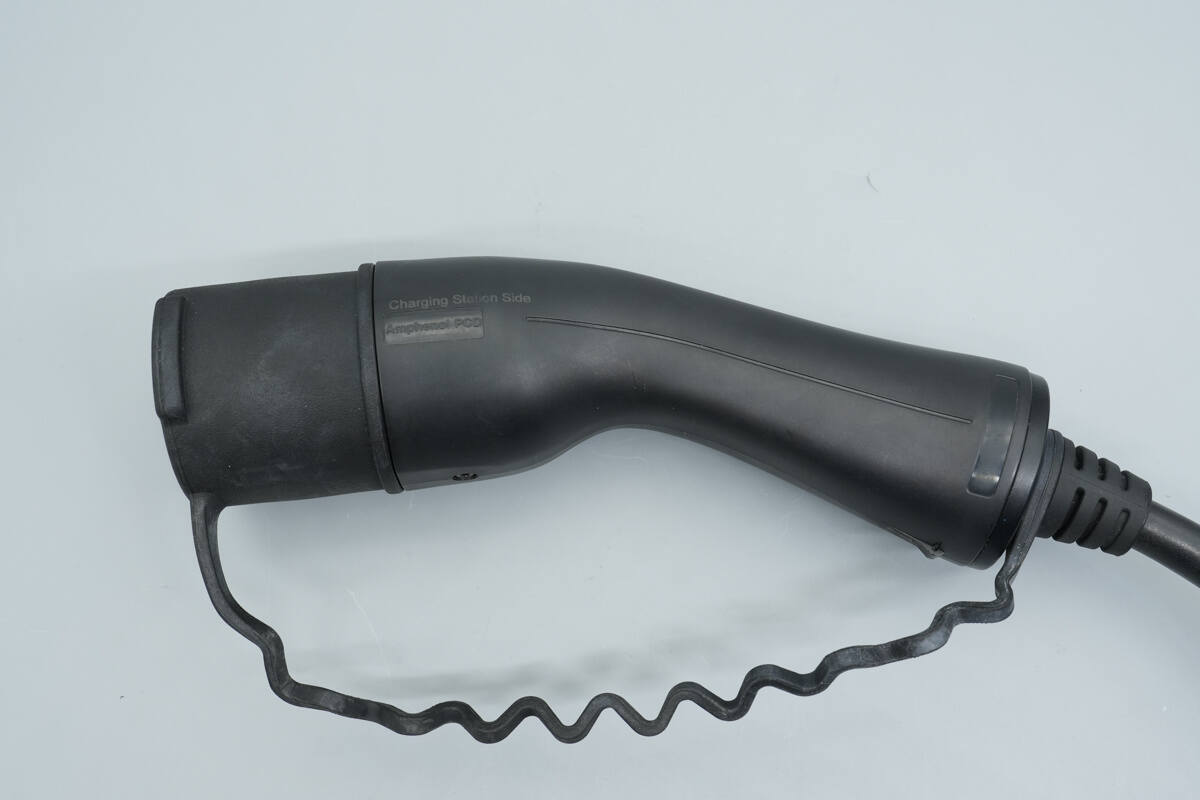 Teardown of Polestar 3-Phase AC Charging Cable Extension-Chargerlab