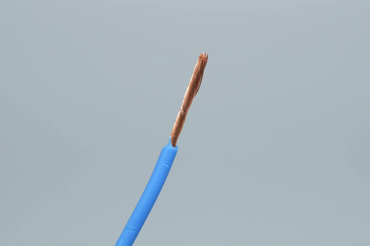 Teardown of Polestar 3-Phase AC Charging Cable Extension-Chargerlab