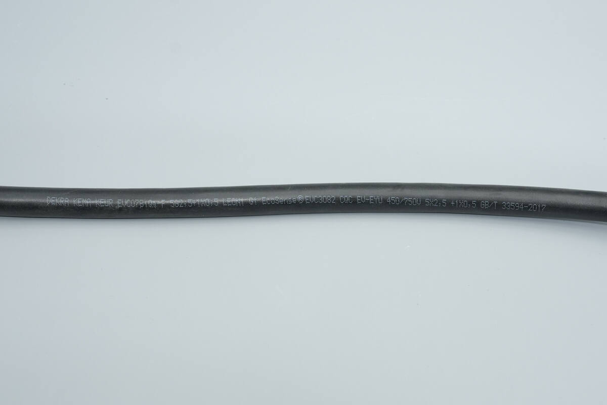 Teardown of Polestar 3-Phase AC Charging Cable Extension-Chargerlab