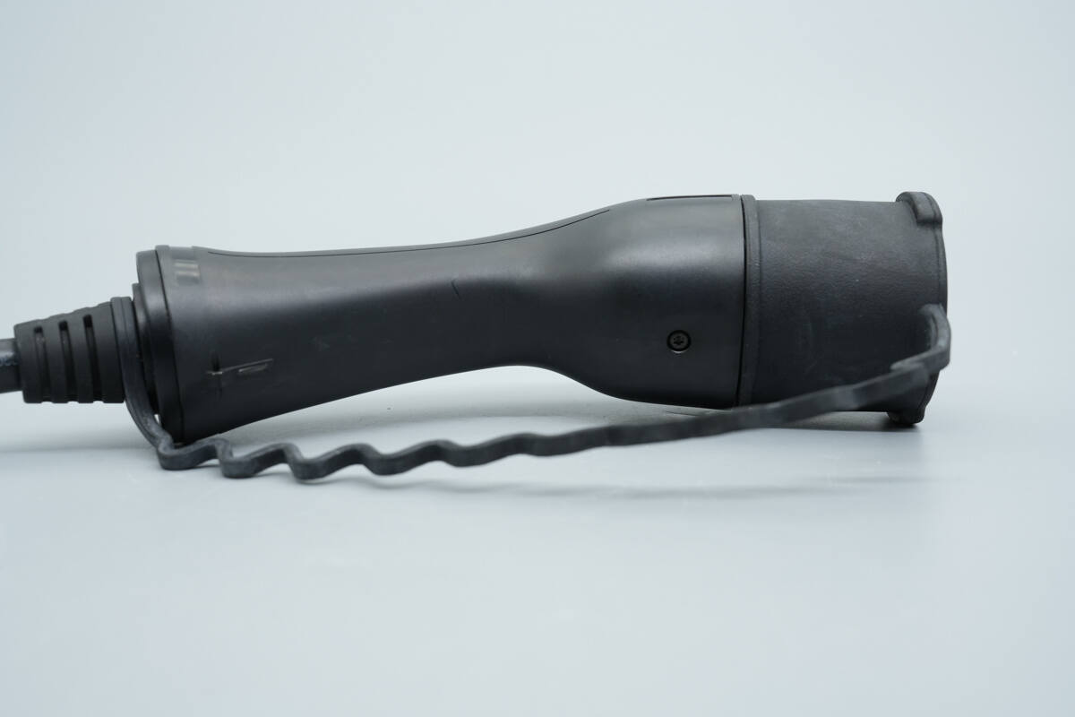 Teardown of Polestar 3-Phase AC Charging Cable Extension-Chargerlab