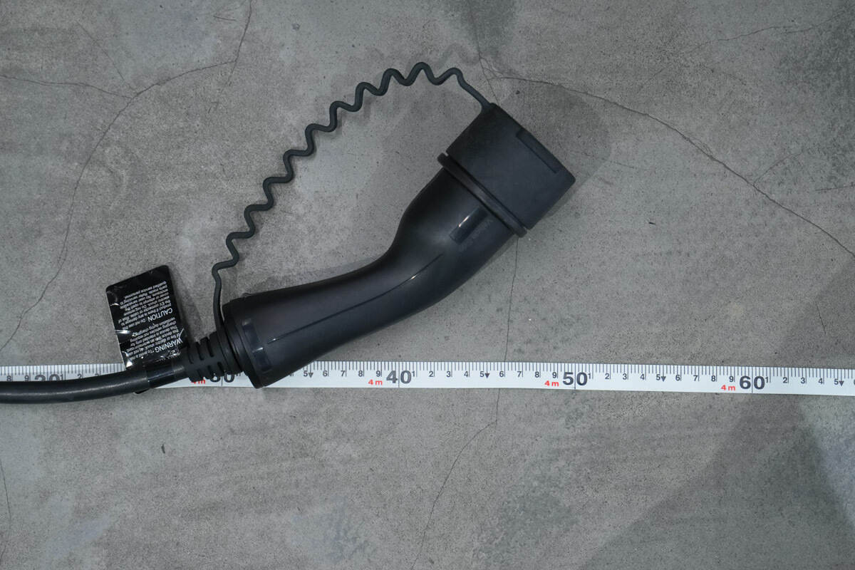 Teardown of Polestar 3-Phase AC Charging Cable Extension-Chargerlab