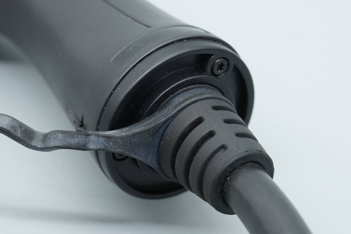 Teardown of Polestar 3-Phase AC Charging Cable Extension-Chargerlab