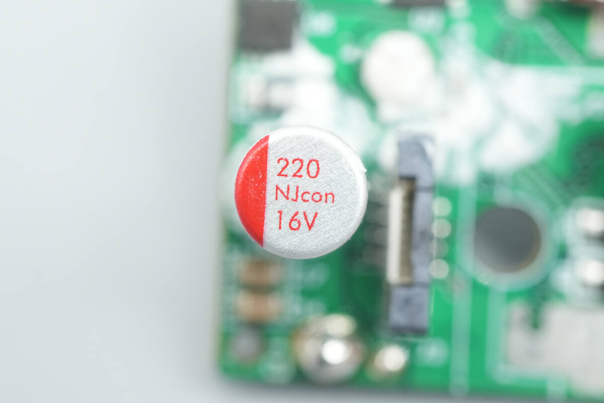 Teardown of Yoobao LY45 20000mAh 45W Power Bank (Built-in Dual Cable)-Chargerlab